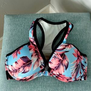 VS Pink sports bra